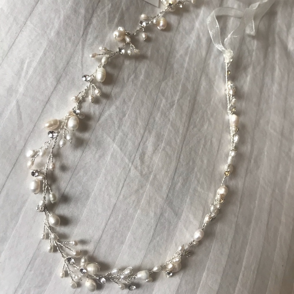 Brand new - Pearl/Crystal Wedding Headband